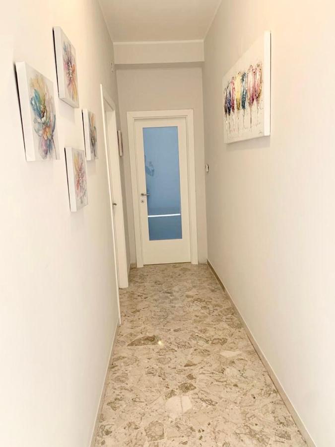 Apartment Savoia Bari Bagian luar foto